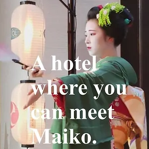 4* מלון Resol Trinity